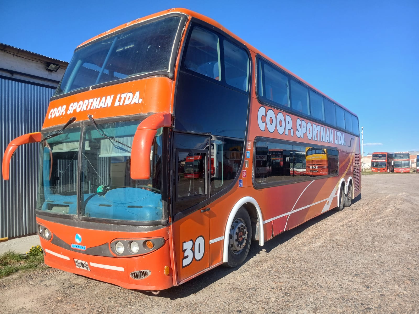 Mercedes Benz Niccolo