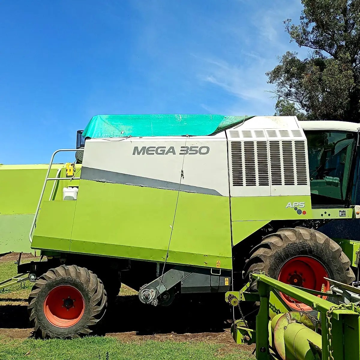 Claas Mega 