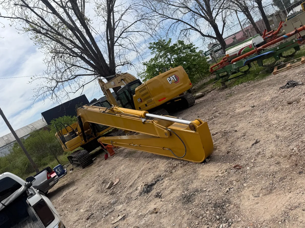 Caterpillar Caterpillar