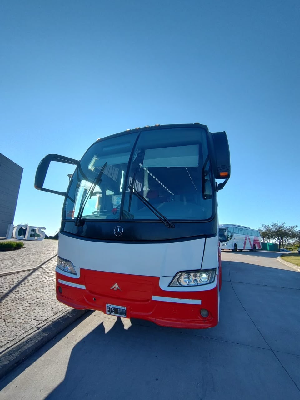 Mercedes Benz Saldivia