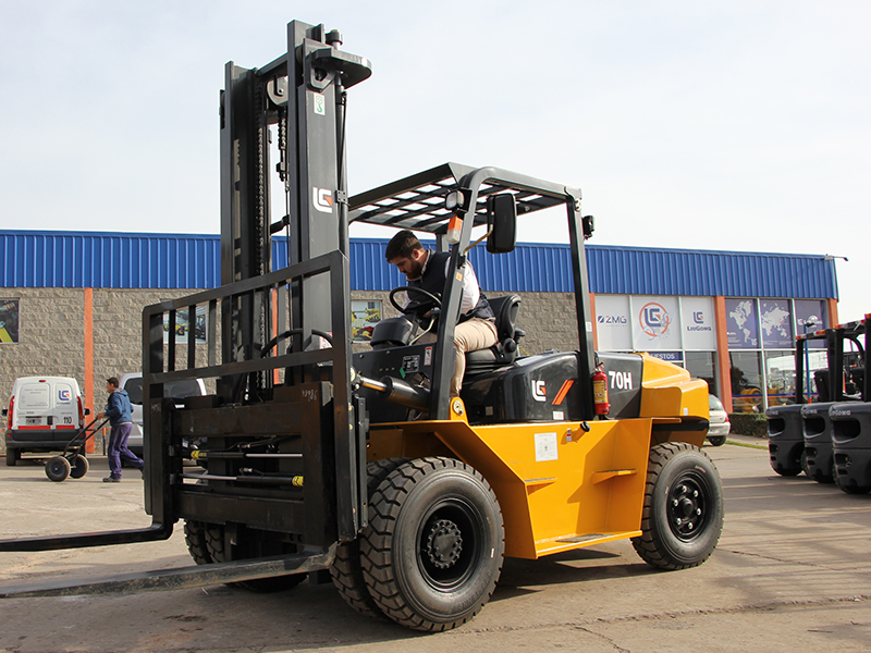 Autoelevador Liugong Cummins QSF3.8t3tc115