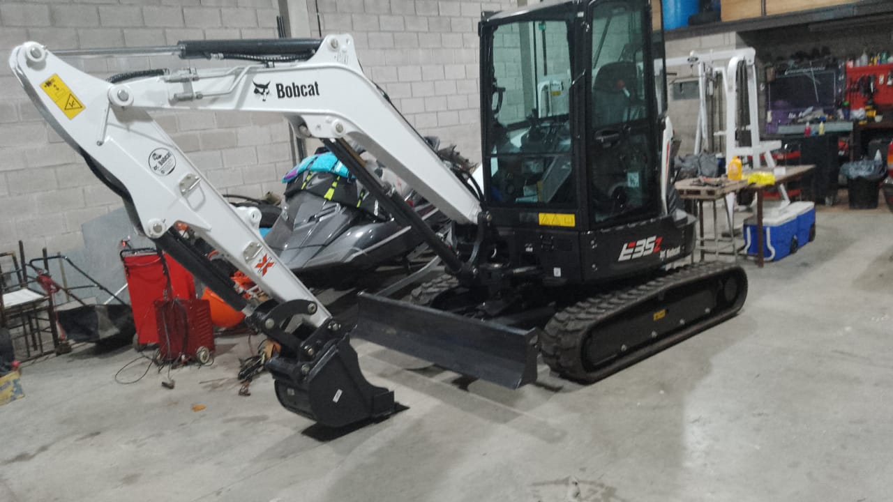 Bobcat E35Z Kubota d1703