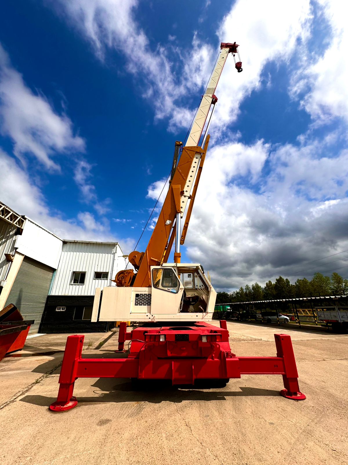 Grua BUCYRUS de 27,5 tn