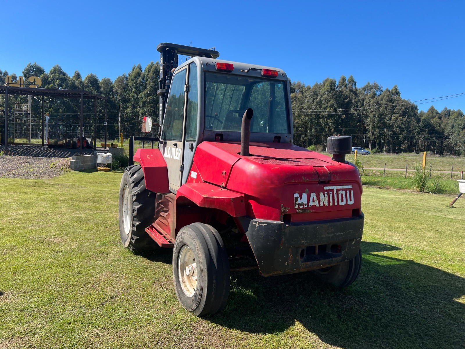 Tractoelevador MANITOU M26-2 /