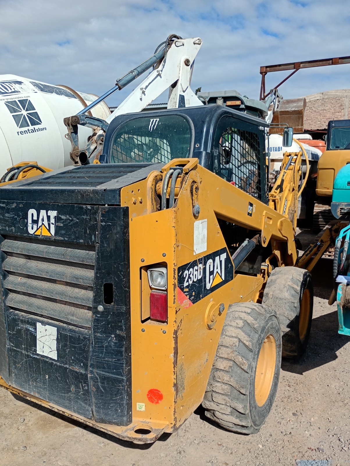 Minicargadora Caterpillar 236D