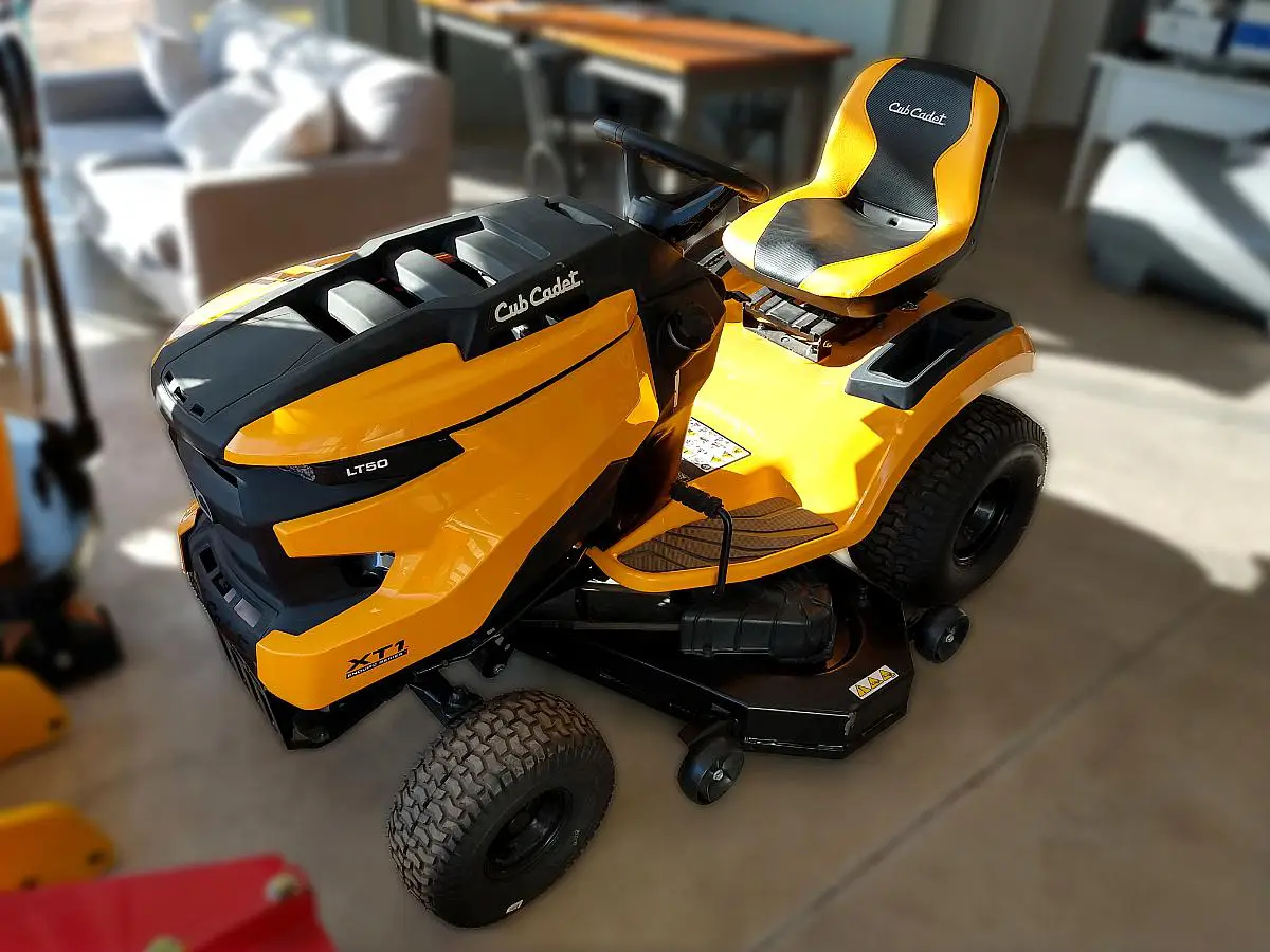 CUB Cadet
