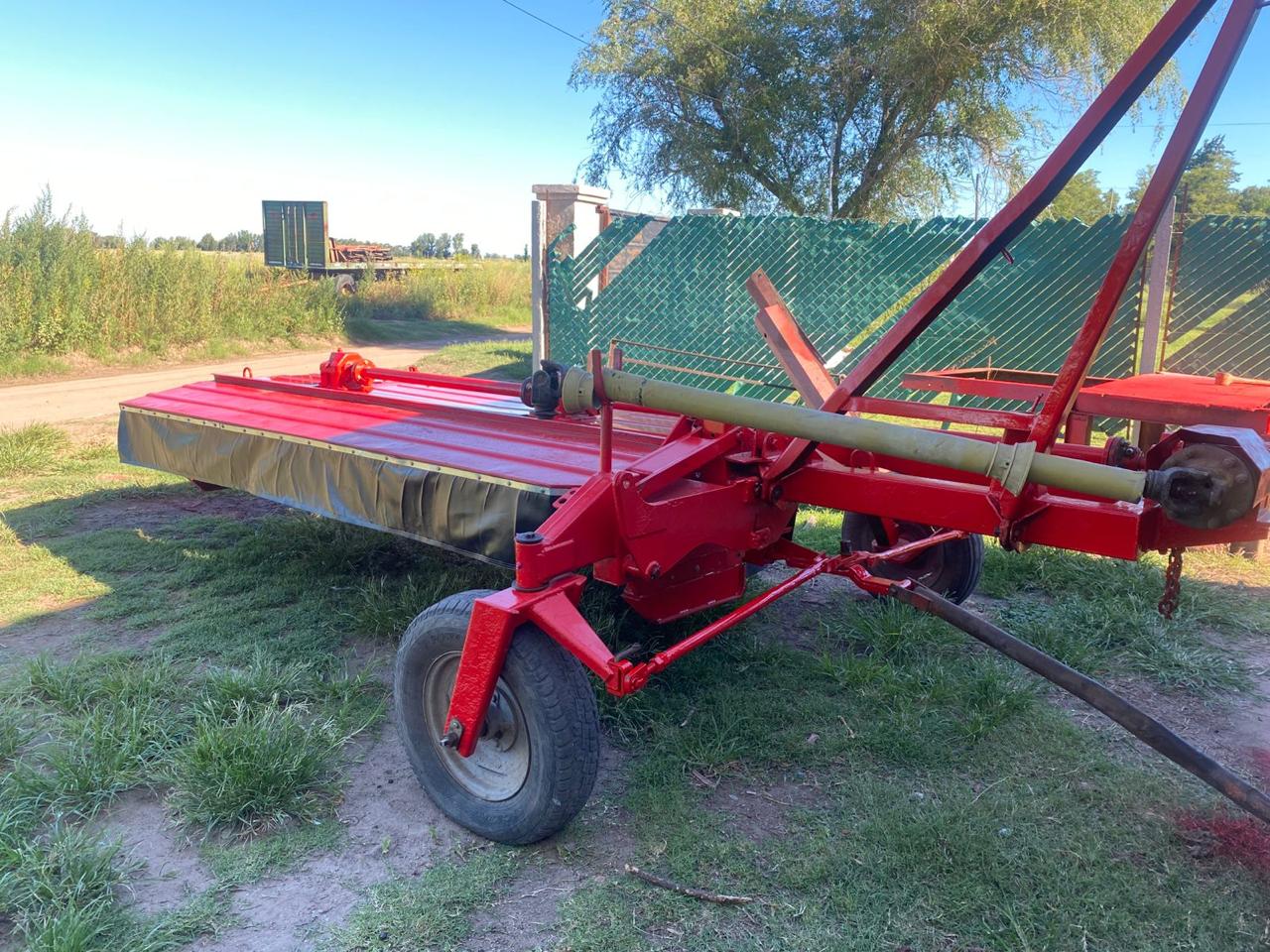 Desmalezadora e hileradora mainero 6027 