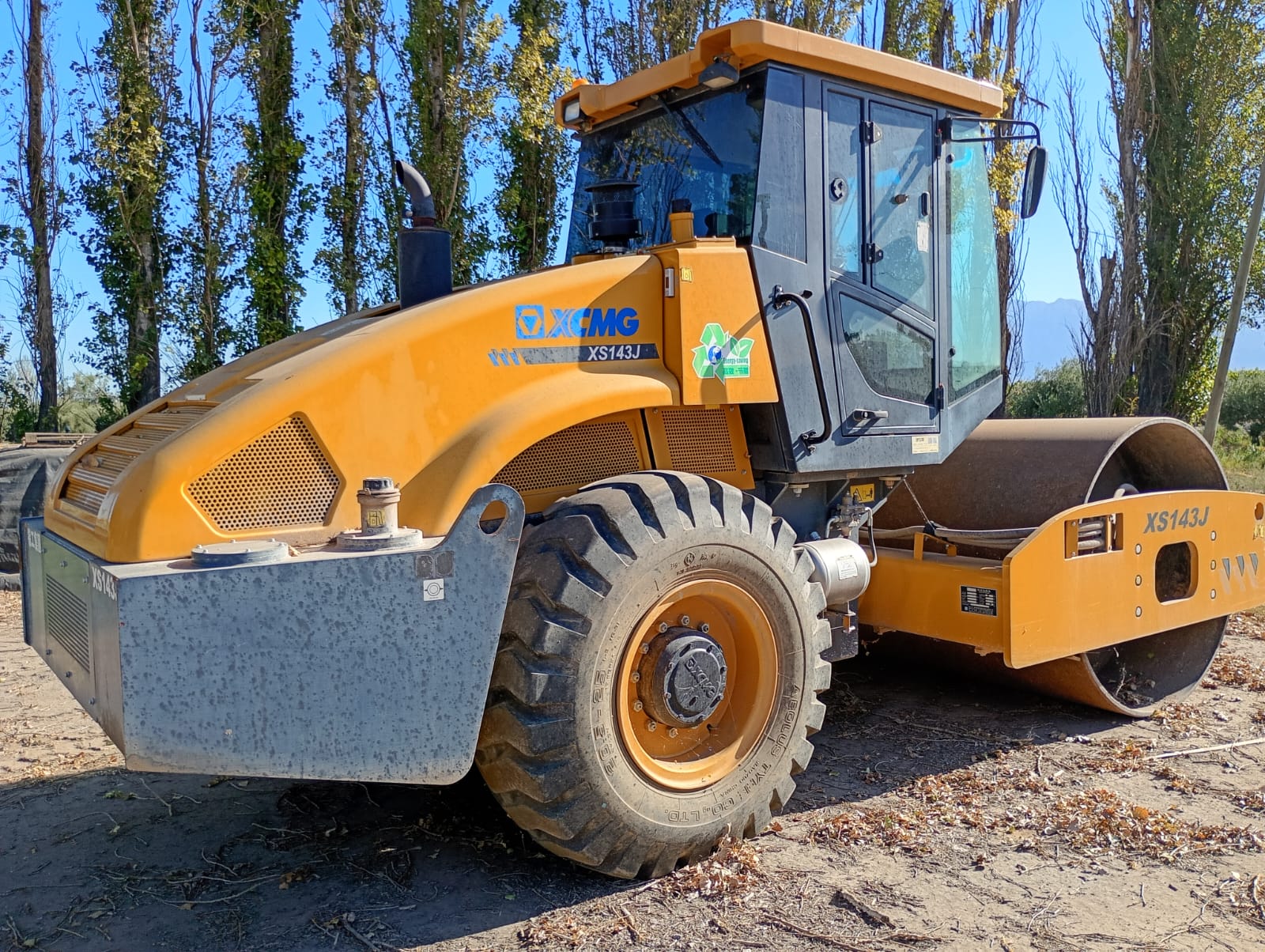 XCMG XS143J